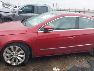2013 Volkswagen CC VR6 Executive 4Motion with VIN WVWGU7AN9DE561506, listed as a IAAI auction lot 41459074 with 70,128 mi miles. Bid and sale history available at carsss.com. Image 13.