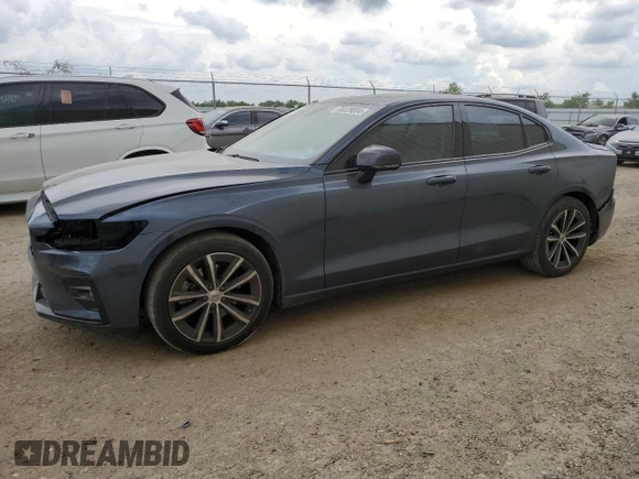 2021 Volvo S60 Momentum with VIN 7JR102FZ0MG119610, listed as a Copart auction lot 69328004 with 25,104 mi miles and Salvage Title. Bid and sale history available at carsss.com. Image 1.