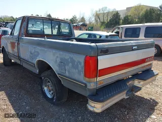 1989 Ford 1/2 Ton Trucks with VIN 1FTDF15N8KNB43830, listed as a IAAI auction lot 41905103 with 69,156 mi miles. Bid and sale history available at carsss.com. Image 3.