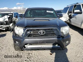 2014 Toyota Tacoma with VIN 3TMLU4ENXEM161067, listed as a Copart auction lot 52783675 with 190,684 mi miles and Salvage Title. Bid and sale history available at DreamBid. Image 5.