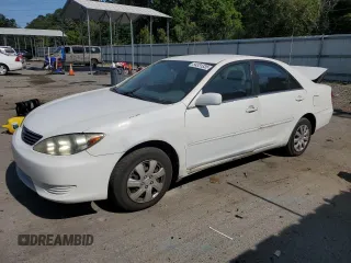 2005 Toyota Camry STD z VIN 4T1BE32K05U623205, wystawiony jako Copart lot #54331335 z przebiegiem 326 846 mil mil oraz Szkoda całkowita • Salvage title. Historia ofert i sprzedaży dostępna na DreamBid. Obrazek 1.