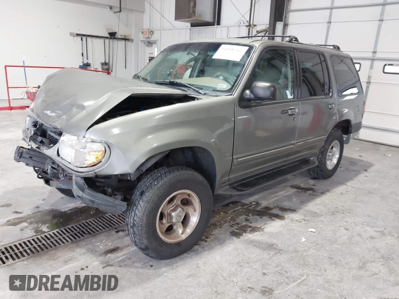 2001 Ford Explorer XLT with VIN 1FMZU73E01ZA25789, listed as a IAAI auction lot 41948762 with 178,920 mi miles and . Bid and sale history available at DreamBid. Image 18.