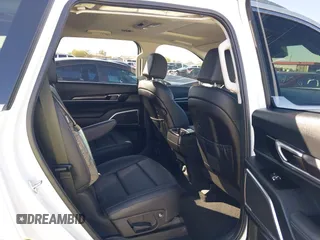 2025 Kia Telluride S with VIN 5XYP64GC3SG596092, listed as a IAAI auction lot 41686012 with 2,539 mi miles and . Bid and sale history available at DreamBid. Image 8.