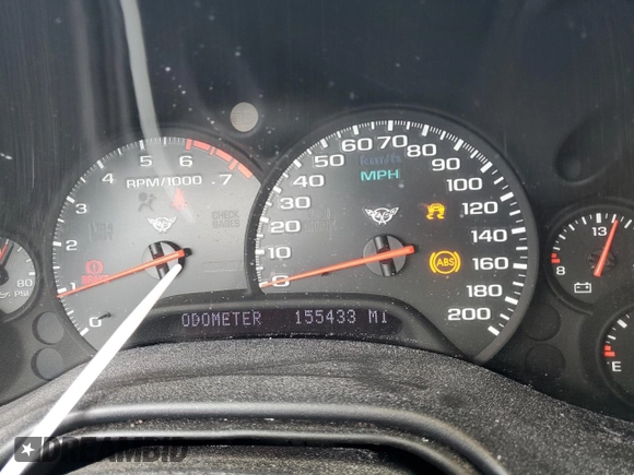 2001 Chevrolet Corvette with VIN 1G1YY22G215105010, listed as a Copart auction lot 43400055 with 155,433 mi miles and Salvage Title. Bid and sale history available at carsss.com. Image 9.