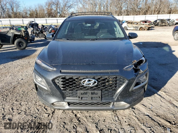 2020 Hyundai Kona SEL Plus with VIN KM8K62AA7LU520201, listed as a Copart auction lot 88812605 with 82,696 mi miles and Salvage Title. Bid and sale history available at carsss.com. Image 5.