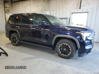 2023 Toyota Sequoia SR5 with VIN 7SVAAABA4PX006078, listed as a Copart auction lot 84001864 with 7,492 mi miles and Salvage Title. Bid and sale history available at carsss.com. Image 4.