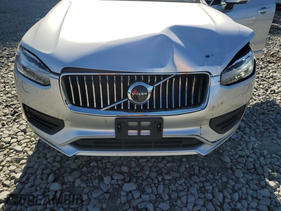 2021 Volvo XC90 Momentum with VIN YV4102PK7M1747194, listed as a Copart auction lot 76447264 with 25,862 mi miles and Salvage Title. Bid and sale history available at carsss.com. Image 13.