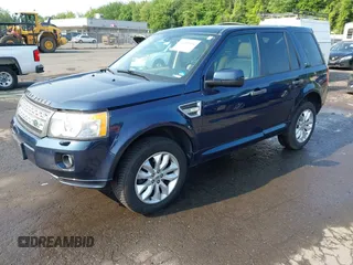2011 Land Rover LR2 HSE z VIN SALFR2BN9BH235952, wystawiony jako IAAI lot #42489351 z przebiegiem 195 091 mil mil oraz . Historia ofert i sprzedaży dostępna na DreamBid. Obrazek 2.