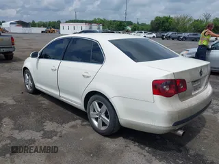 2005 Volkswagen Jetta with VIN 3VWRT71K35M643984, listed as a IAAI auction lot 42582459 with 216,866 mi miles and . Bid and sale history available at DreamBid. Image 3.