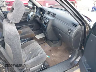 2000 Honda CR-V LX with VIN JHLRD2841YC012945, listed as a IAAI auction lot 41878294 with 306,110 mi miles. Bid and sale history available at carsss.com. Image 5.