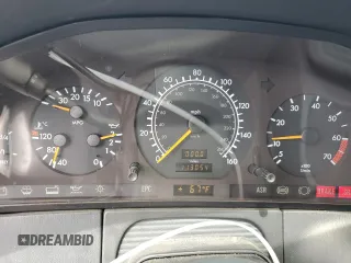 1996 Mercedes-Benz S with VIN WDBGA51E1TA295366, listed as a Copart auction lot 54743804 with 113,054 mi miles and Non Repairable. Bid and sale history available at DreamBid. Image 9.