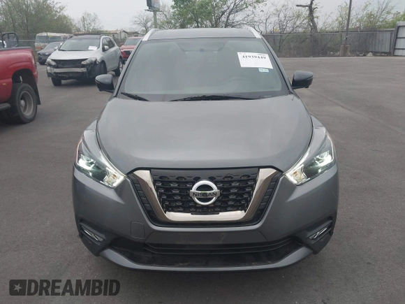 2019 Nissan Kicks SR with VIN 3N1CP5CU1KL506188, listed as a IAAI auction lot 41939449 with 15,926 mi miles. Bid and sale history available at carsss.com. Image 6.