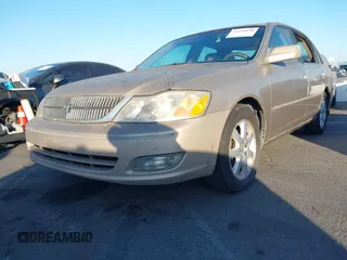 2000 Toyota Avalon XL with VIN 4T1BF28B2YU062203, listed as a IAAI auction lot 41230618 with 268,492 mi miles and . Bid and sale history available at DreamBid. Image 2.