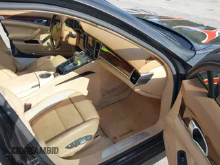 2011 Porsche Panamera S z VIN WP0AB2A7XBL062934, wystawiony jako IAAI lot #42342981 z przebiegiem 70 479 mil mil oraz . Historia ofert i sprzedaży dostępna na DreamBid. Obrazek 5.