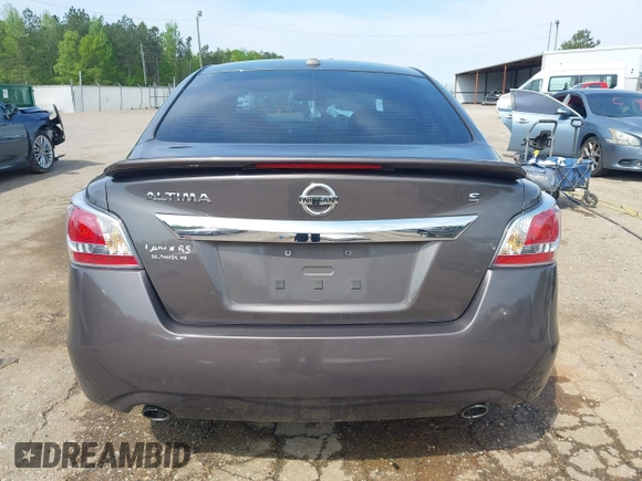 2015 Nissan Altima S with VIN 1N4AL3AP2FN379061, listed as a IAAI auction lot 41995960 with 313,153 mi miles and . Bid and sale history available at carsss.com. Image 16.
