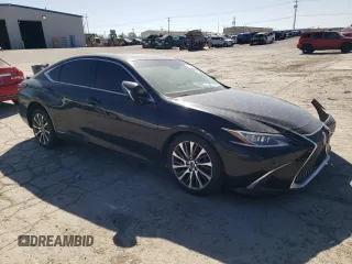 2021 Lexus ES 300h z VIN 58ADA1C1XMU007534, wystawiony jako Copart lot #47998405 z przebiegiem Nie podano mil oraz Szkoda całkowita • Salvage title. Historia ofert i sprzedaży dostępna na DreamBid. Obrazek 4.
