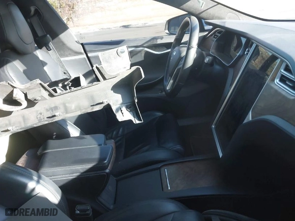 2017 Tesla Model S 60 with VIN 5YJSA1E12HF204700, listed as a IAAI auction lot 41539122 with NaN miles. Bid and sale history available at carsss.com. Image 18.