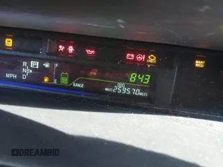 2014 Toyota Prius Two z VIN JTDZN3EU7EJ014081, wystawiony jako IAAI lot #42087904 z przebiegiem 259 570 mil mil oraz . Historia ofert i sprzedaży dostępna na DreamBid. Obrazek 15.