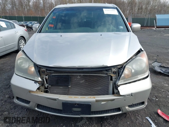 2008 Honda Odyssey EX-L with VIN 5FNRL387X8B075951, listed as a IAAI auction lot 42031880 with 190,233 mi miles. Bid and sale history available at carsss.com. Image 6.