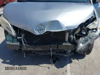 2015 Toyota Sienna XLE with VIN 5TDYK3DC5FS594514, listed as a IAAI auction lot 42183673 with 120,978 mi miles and . Bid and sale history available at DreamBid. Image 6.