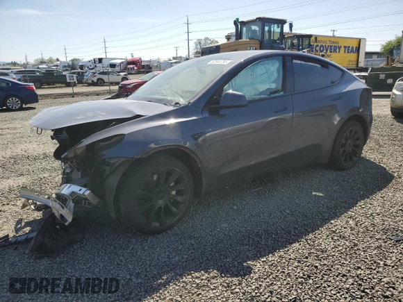 2022 Tesla Model Y Long Range z VIN 7SAYGDEE5NF367885, wystawiony jako Copart lot #52944795 z przebiegiem Nie podano mil oraz Szkoda całkowita • Salvage title. Historia ofert i sprzedaży dostępna na DreamBid. Obrazek 1.