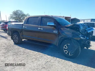 2018 Toyota Tundra SR5 z VIN 5TFAW5F14JX724704, wystawiony jako IAAI lot #41744777 z przebiegiem 129 859 mil mil oraz . Historia ofert i sprzedaży dostępna na DreamBid. Obrazek 1.