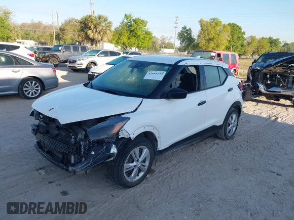 2022 Nissan Kicks S with VIN 3N1CP5BV5NL518813, listed as a IAAI auction lot 41693543 with 53,697 mi miles. Bid and sale history available at carsss.com. Image 18.