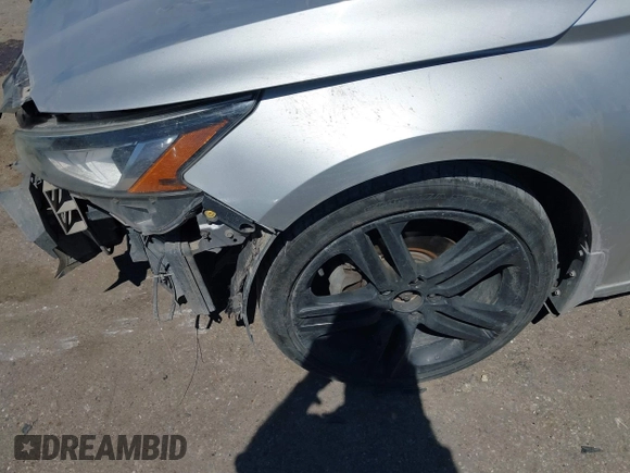 2019 Nissan Altima SR with VIN 1N4BL4CV4KN322487, listed as a IAAI auction lot 41771579 with 163,013 mi miles and . Bid and sale history available at carsss.com. Image 6.