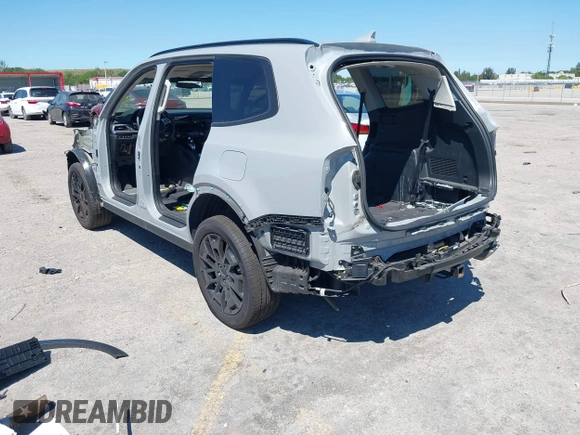 2022 Kia Telluride EX with VIN 5XYP3DHC3NG274032, listed as a IAAI auction lot 41845975 with 53,678 mi miles and . Bid and sale history available at carsss.com. Image 3.
