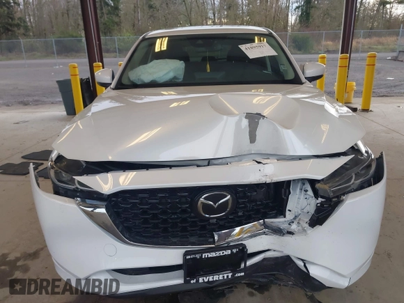 2024 Mazda CX-5 2.5 S Preferred Package with VIN JM3KFBCL4R0472201, listed as a IAAI auction lot 41895917 with 9,245 mi miles. Bid and sale history available at carsss.com. Image 12.