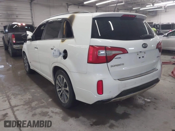2015 Kia Sorento SX Limited with VIN 5XYKWDA70FG619582, listed as a IAAI auction lot 41558289 with 115,222 mi miles. Bid and sale history available at carsss.com. Image 3.