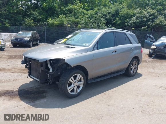 2015 Mercedes-Benz M 350 with VIN 4JGDA5HBXFA592118, listed as a IAAI auction lot 42429105 with 131,705 mi miles and . Bid and sale history available at DreamBid. Image 2.
