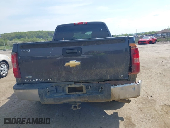 2011 Chevrolet Silverado 1500 LT with VIN 1GCRKSE34BZ103517, listed as a IAAI auction lot 42159755 with 283,117 mi miles and . Bid and sale history available at DreamBid. Image 16.