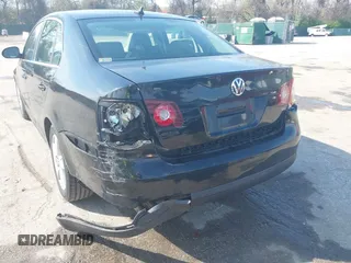 2008 Volkswagen Jetta SE with VIN 3VWRZ71K48M160894, listed as a IAAI auction lot 41982930 with 219,369 mi miles and . Bid and sale history available at DreamBid. Image 6.