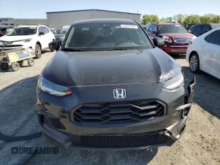 2024 Honda HR-V Sport z VIN 3CZRZ1H5XRM732739, wystawiony jako Copart lot #52037745 z przebiegiem 26 205 mil mil oraz Szkoda całkowita • Salvage title. Historia ofert i sprzedaży dostępna na DreamBid. Obrazek 5.