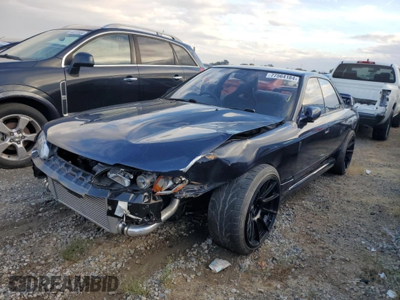 1990 Nissan Skyline z VIN HCR32080128, wystawiony jako Copart lot #77564184 z przebiegiem 96 455 mil mil oraz Szkoda całkowita • Salvage title. Historia ofert i sprzedaży dostępna na DreamBid. Obrazek 1.
