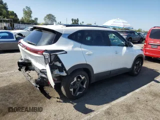2024 Kia Seltos EX z VIN KNDER2AA9R7510656, wystawiony jako Copart lot #52191105 z przebiegiem 19 018 mil mil oraz Szkoda całkowita • Salvage title. Historia ofert i sprzedaży dostępna na DreamBid. Obrazek 3.