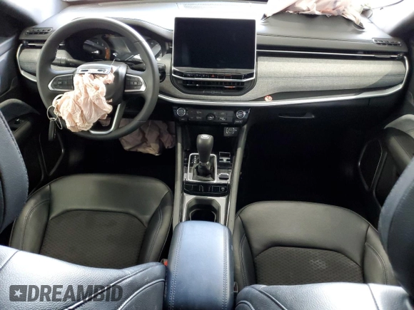 2024 Jeep Compass Latitude с VIN 3C4NJDBN6RT110487, выставлен на аукционе Copart как лот 62075885 с пробегом 26 410 миль миль и Списание • Salvage title. История ставок и продаж доступна на DreamBid. Изображение 8.
