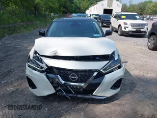 2023 Nissan Maxima Platinum with VIN 1N4AA6FV5PC505862, listed as a IAAI auction lot 42418625 with 10,485 mi miles and . Bid and sale history available at DreamBid. Image 12.