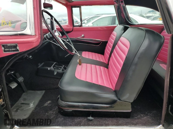 1955 Ford Crown Victoria z VIN U5FF179313, wystawiony jako Copart lot #74484004 z przebiegiem 804 mil mil oraz Nie do naprawy • Non repairable. Historia ofert i sprzedaży dostępna na DreamBid. Obrazek 7.