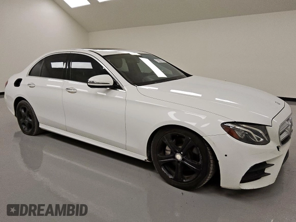 2017 Mercedes-Benz E 300 Luxury with VIN WDDZF4JB7HA048166, listed as a Copart auction lot 60746955 with 112,553 mi miles and Clean title. Bid and sale history available at DreamBid. Image 4.