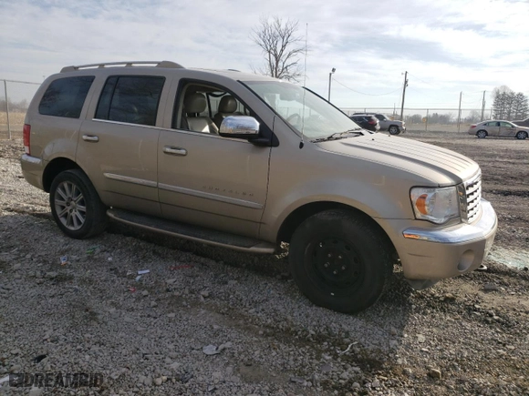 2008 Chrysler Aspen Limited with VIN 1A8HW58208F158389, listed as a Copart auction lot 48725035 with 186,550 mi miles and Salvage Title. Bid and sale history available at carsss.com. Image 4.