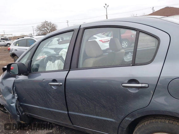2008 Suzuki SX4 with VIN JS2YC412985103746, listed as a IAAI auction lot 42029023 with 123,154 mi miles. Bid and sale history available at carsss.com. Image 14.