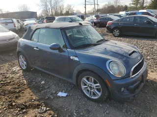 2011 MINI Convertible S with VIN WMWZP3C57BTX83599, listed as a Copart auction lot 47701505 with Not Provided miles and Clean Title. Bid and sale history available at DreamBid. Image 4.