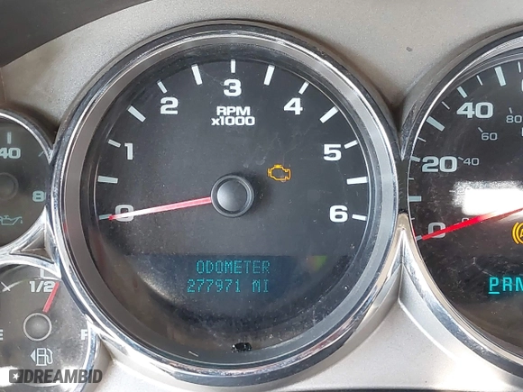 2007 Chevrolet Silverado 1500 LT w/1LT with VIN 1GCEC19J07E580345, listed as a IAAI auction lot 40884974 with 277,971 mi miles. Bid and sale history available at carsss.com. Image 16.