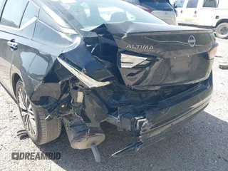 2024 Nissan Altima SV with VIN 1N4BL4DV3RN305351, listed as a IAAI auction lot 41845945 with 41,763 mi miles and . Bid and sale history available at DreamBid. Image 6.