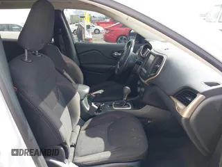 2017 Jeep Cherokee Latitude with VIN 1C4PJLCS6HW578672, listed as a IAAI auction lot 41794244 with 111,225 mi miles and . Bid and sale history available at DreamBid. Image 5.