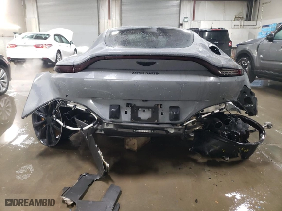 2019 Aston Martin Vantage with VIN SCFSMGAW7KGN02038, listed as a Copart auction lot 86830384 with 0 mi miles and Salvage Title. Bid and sale history available at carsss.com. Image 6.