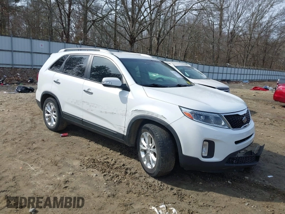 2015 Kia Sorento EX with VIN 5XYKU4A7XFG638114, listed as a IAAI auction lot 41429929 with 160,891 mi miles. Bid and sale history available at carsss.com. Image 1.
