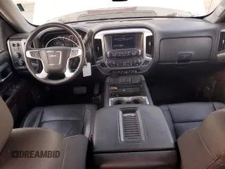 2017 GMC Sierra 1500 SLT z VIN 3GTU2NEC6HG436998, wystawiony jako Copart lot #87707835 z przebiegiem 42 021 mil mil oraz Szkody całkowita. Historia ofert i sprzedaży dostępna na DreamBid. Obrazek 8.